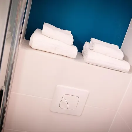 Hotel Kyriad Eco - Perpignan Nord Aéroport 2*
