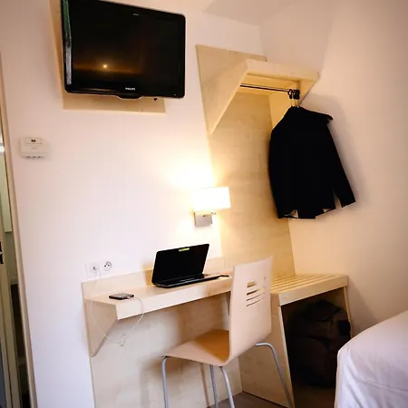 Hotel Kyriad Eco - Perpignan Nord Aeroport