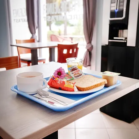 Kyriad Eco - Perpignan Nord Aeroport Hotel