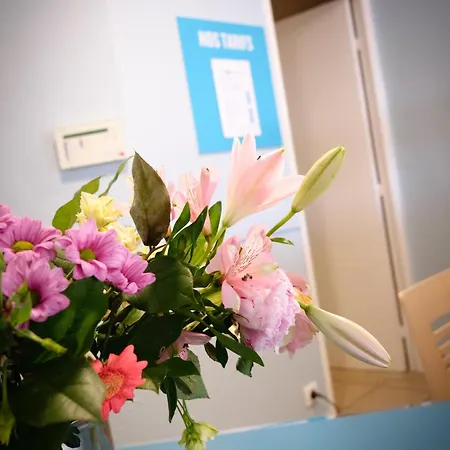 Kyriad Direct Perpignan Nord - Aéroport Hotel 2*