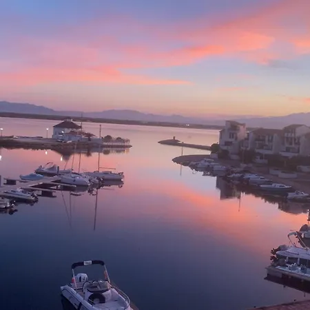 Kyriad Direct Perpignan Nord - Aéroport Hotel Rivesaltes