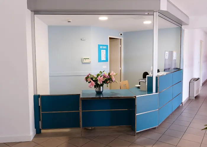 Kyriad Direct Perpignan Nord - Aéroport 2*